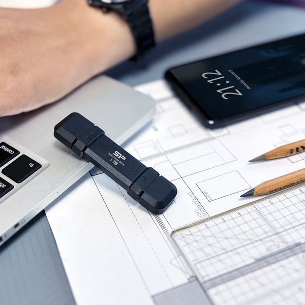 Зовнішній SSD Silicon Power DS72 250GB USB 3.2 Gen 2 USB-A + USB-C (SP250GBUC3S72VPK) Чорний SP250GBUC3S72VPK фото