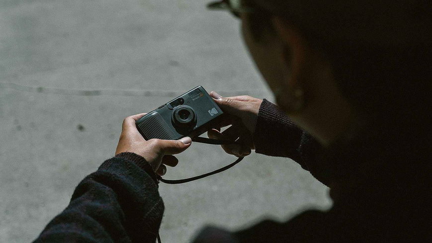 Аналогова фотокамера Kodak Snapic A1 (KOCAMRK0501) сіра KOCAMRK0501 фото